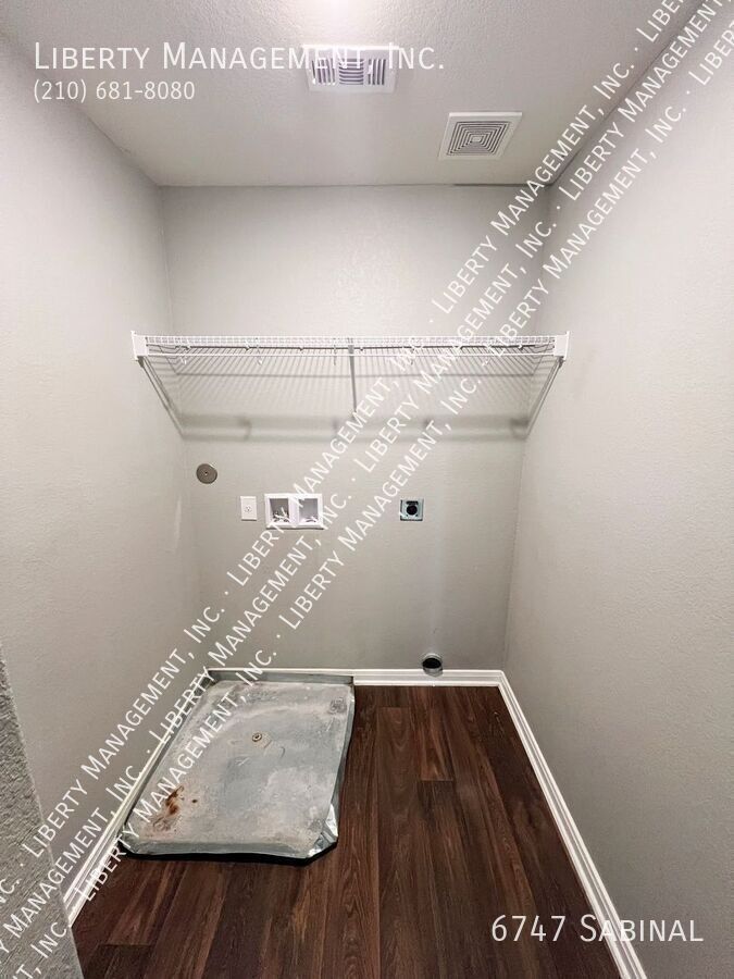 3 Bed, 2.5 Bath Home in Luckey Ranch property image