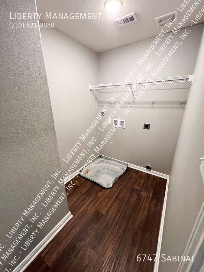 3 Bed, 2.5 Bath Home in Luckey Ranch property image