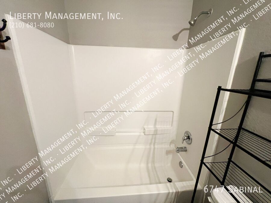 3 Bed, 2.5 Bath Home in Luckey Ranch property image