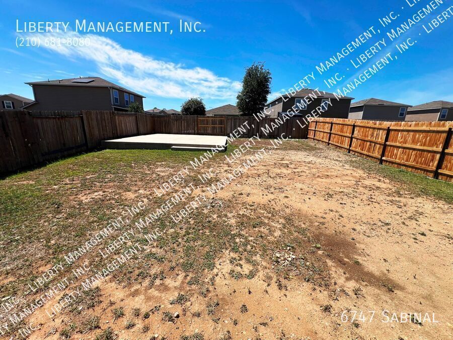 3 Bed, 2.5 Bath Home in Luckey Ranch property image