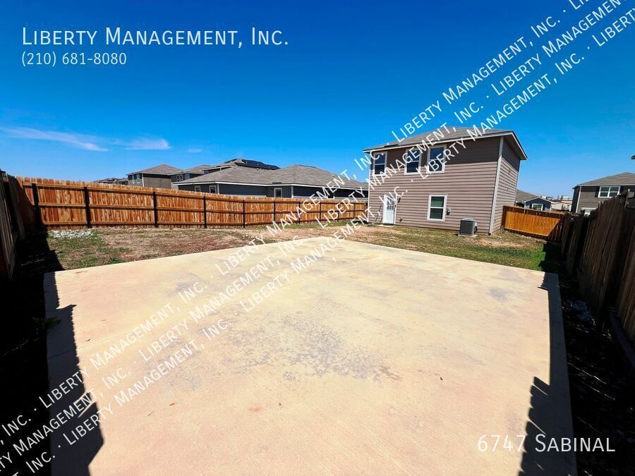 3 Bed, 2.5 Bath Home in Luckey Ranch property image