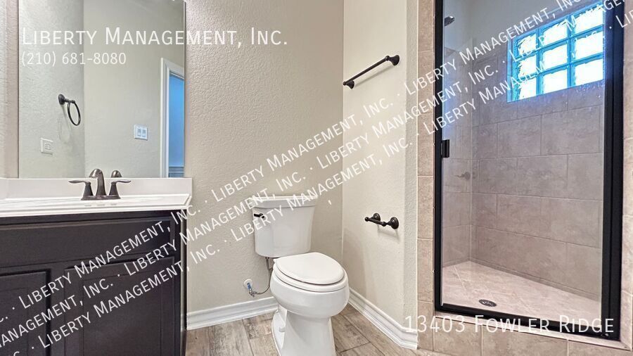 Stunning 4 Bedroom, 4 Bath Home on a Cul De Sac Lot with Scenic Views property image