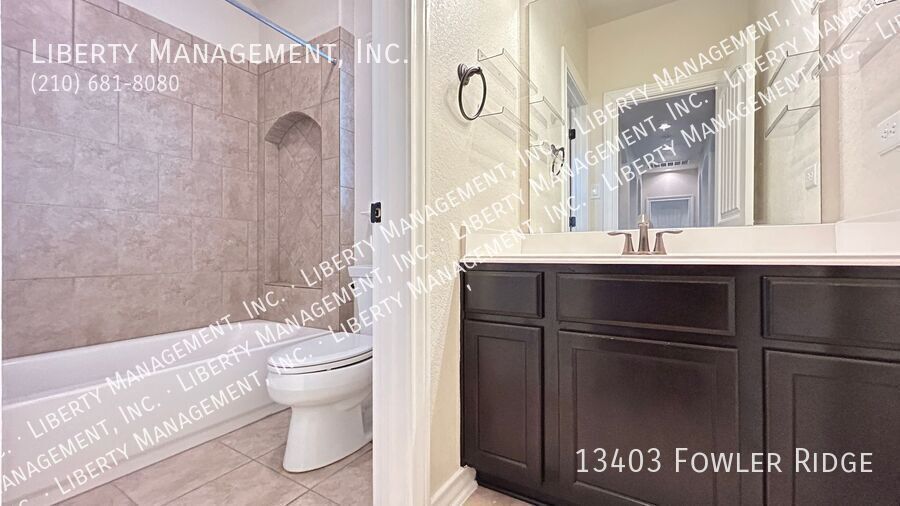 Stunning 4 Bedroom, 4 Bath Home on a Cul De Sac Lot with Scenic Views property image