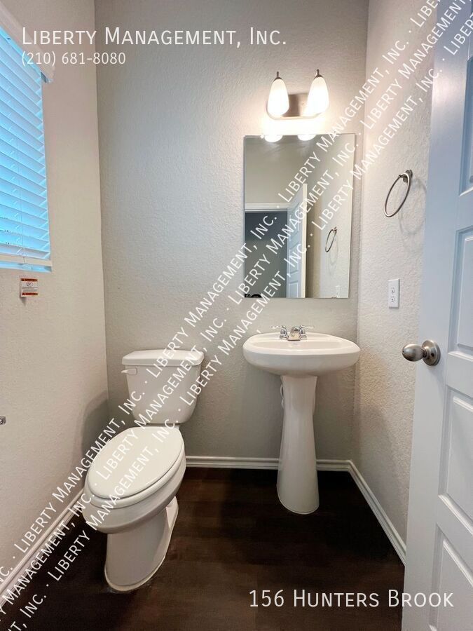 4 Bed, 2.5 Bath Home property image