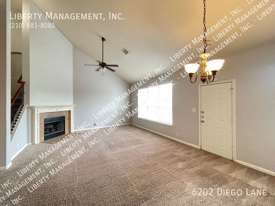 Stunning 4 Bedroom, 2 Bath Home in Alamo Ranch Featuring a Media/Theater Room! property image