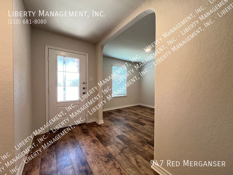 5 Bedroom, 3.5 Bath Home In Redbird Ranch Near Lackland AFB property image
