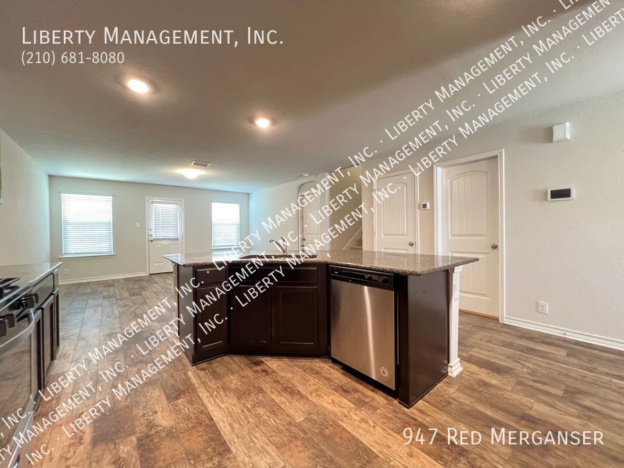 5 Bedroom, 3.5 Bath Home In Redbird Ranch Near Lackland AFB property image