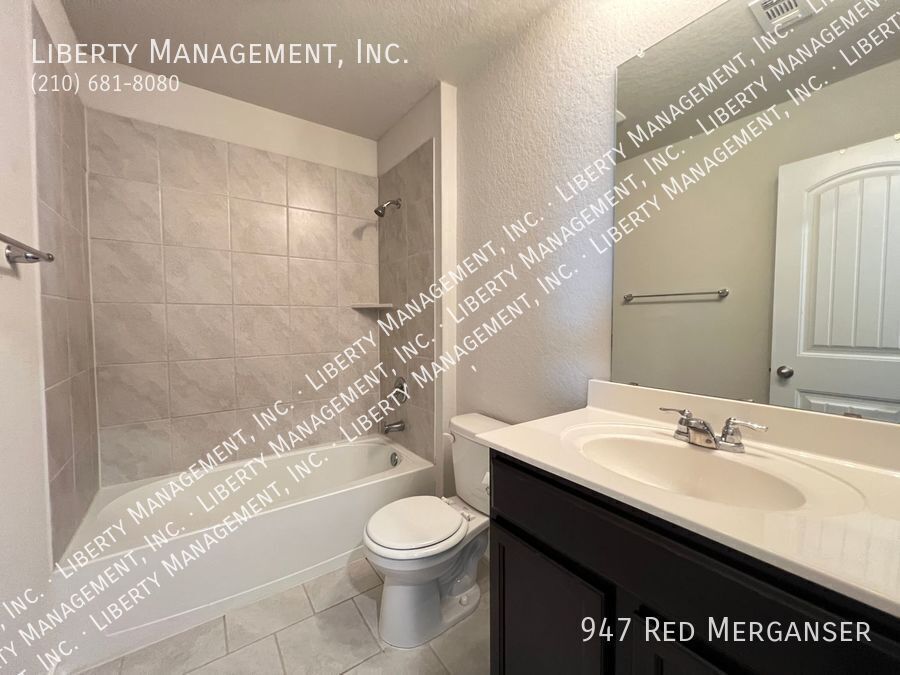 5 Bedroom, 3.5 Bath Home In Redbird Ranch Near Lackland AFB property image