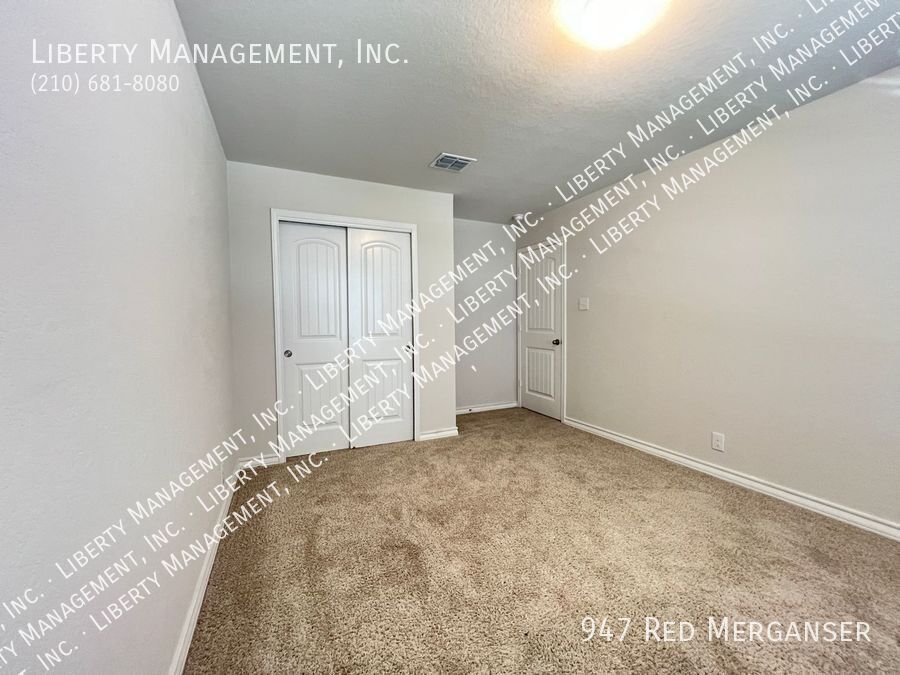 5 Bedroom, 3.5 Bath Home In Redbird Ranch Near Lackland AFB property image