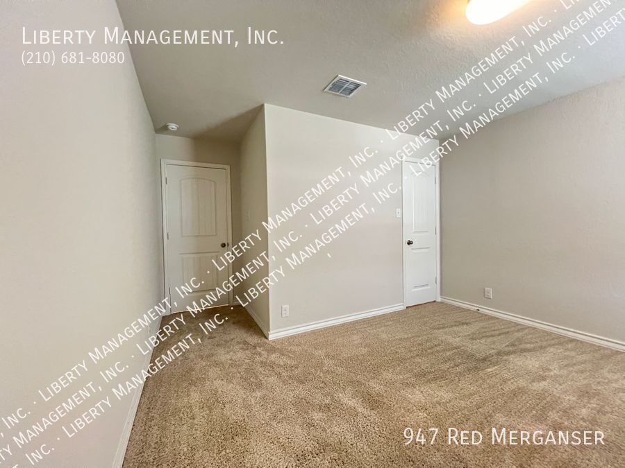 5 Bedroom, 3.5 Bath Home In Redbird Ranch Near Lackland AFB property image