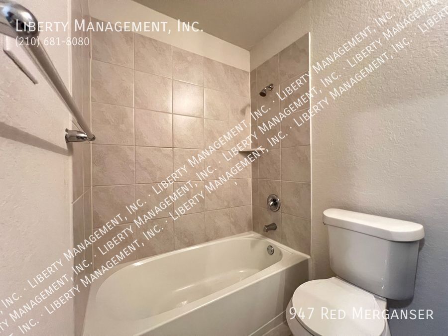 5 Bedroom, 3.5 Bath Home In Redbird Ranch Near Lackland AFB property image