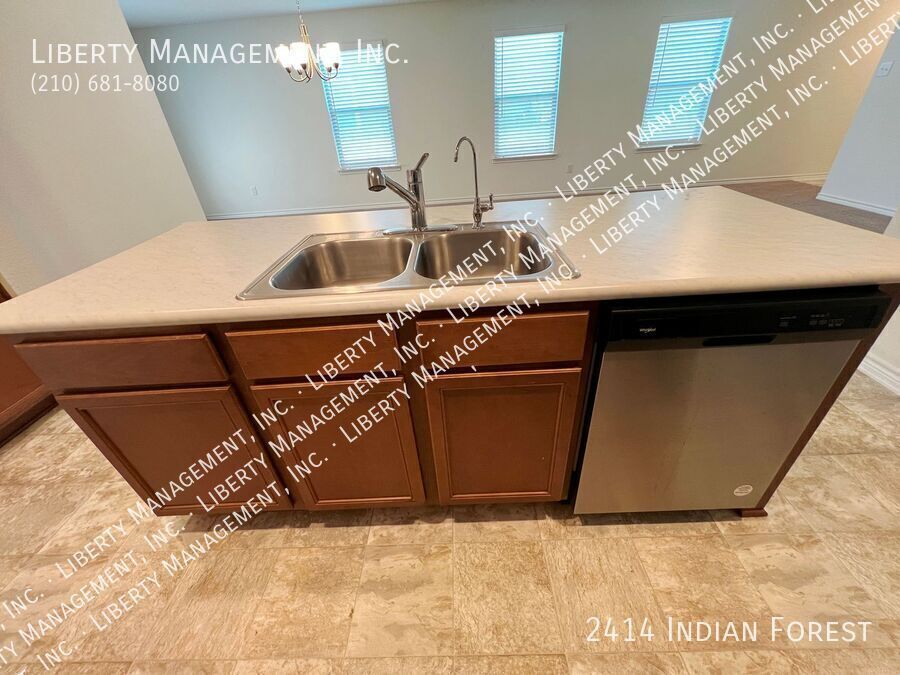 3 Bed, 2 Bath Home with Game/Flex Room property image