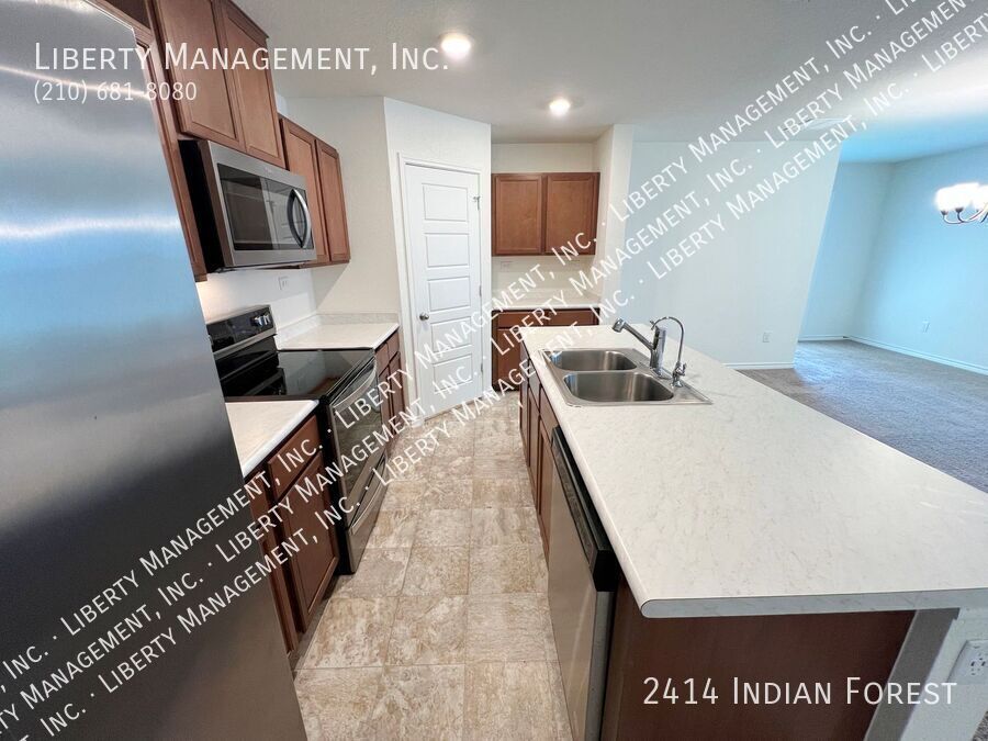 3 Bed, 2 Bath Home with Game/Flex Room property image