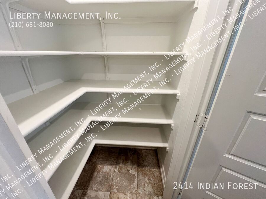 3 Bed, 2 Bath Home with Game/Flex Room property image