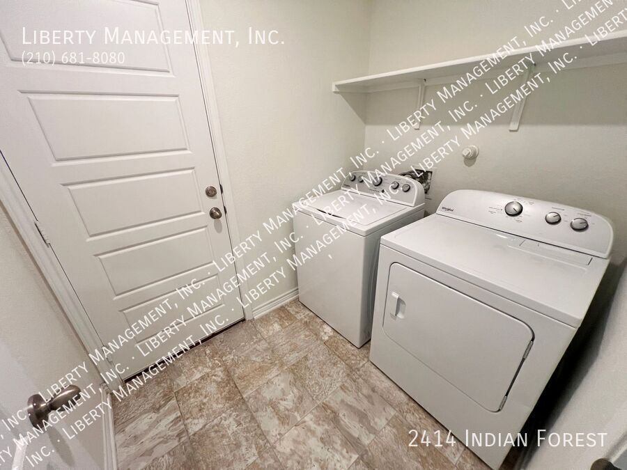 3 Bed, 2 Bath Home with Game/Flex Room property image