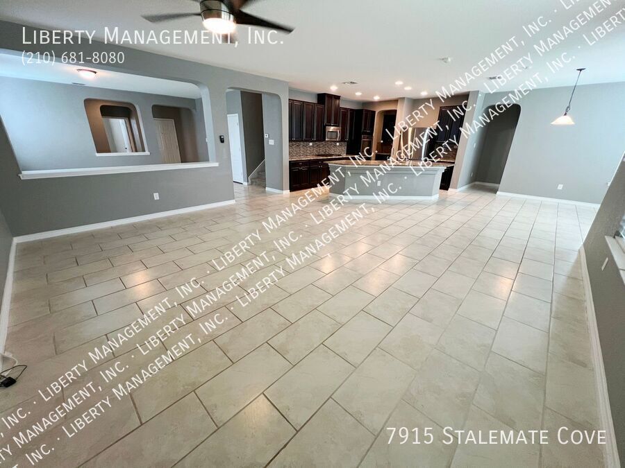 Spacious 5 Bed, 3.5 Bath Home on a 1/4 acre Cul-de-sac lot property image