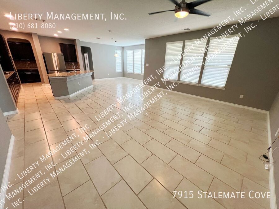 Spacious 5 Bed, 3.5 Bath Home on a 1/4 acre Cul-de-sac lot property image