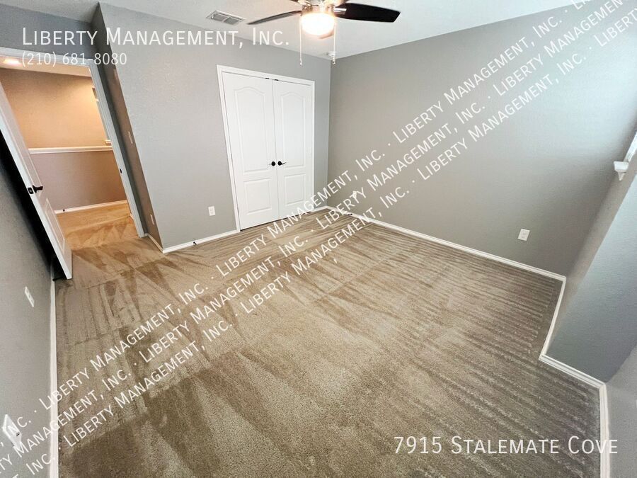 Spacious 5 Bed, 3.5 Bath Home on a 1/4 acre Cul-de-sac lot property image