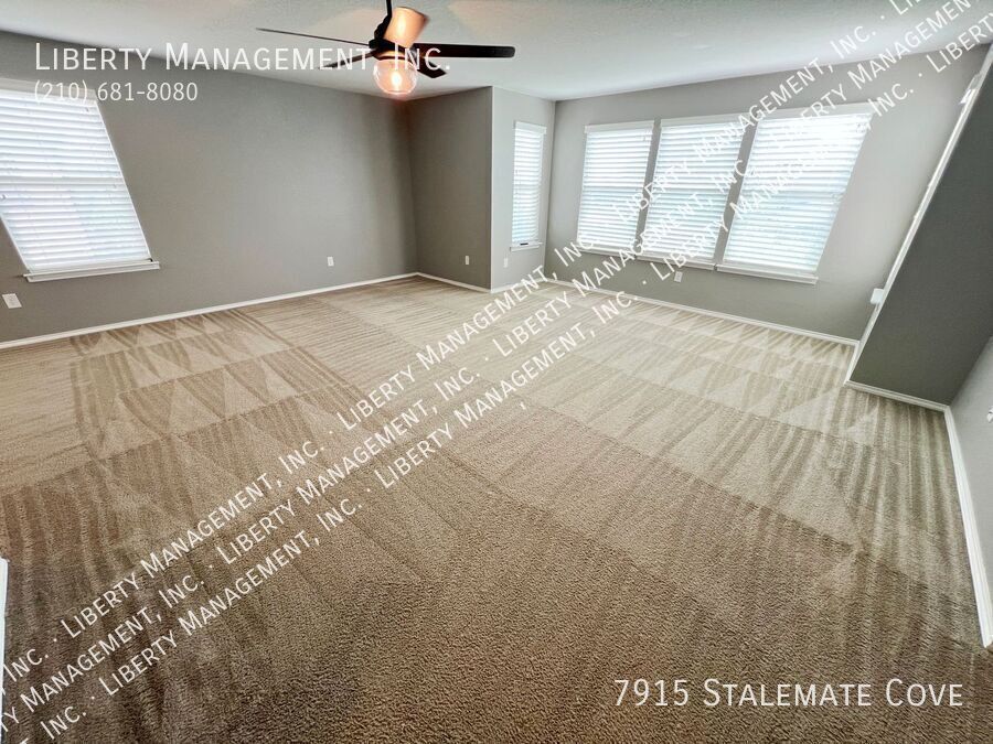 Spacious 5 Bed, 3.5 Bath Home on a 1/4 acre Cul-de-sac lot property image