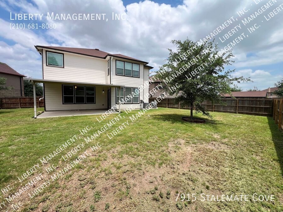Spacious 5 Bed, 3.5 Bath Home on a 1/4 acre Cul-de-sac lot property image