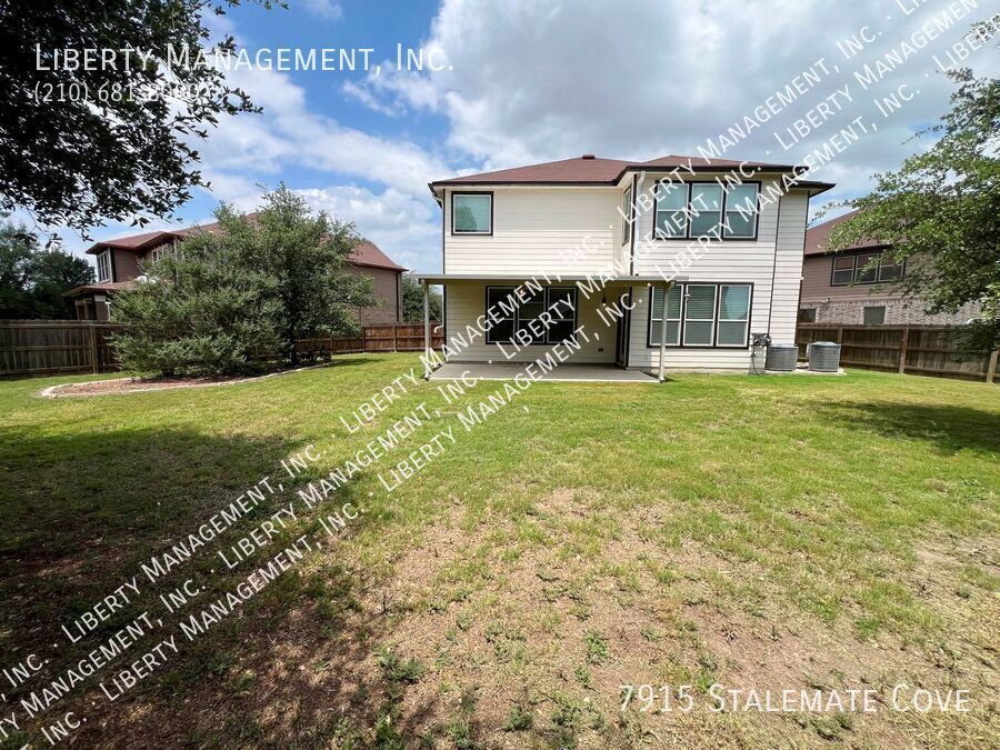 Spacious 5 Bed, 3.5 Bath Home on a 1/4 acre Cul-de-sac lot property image