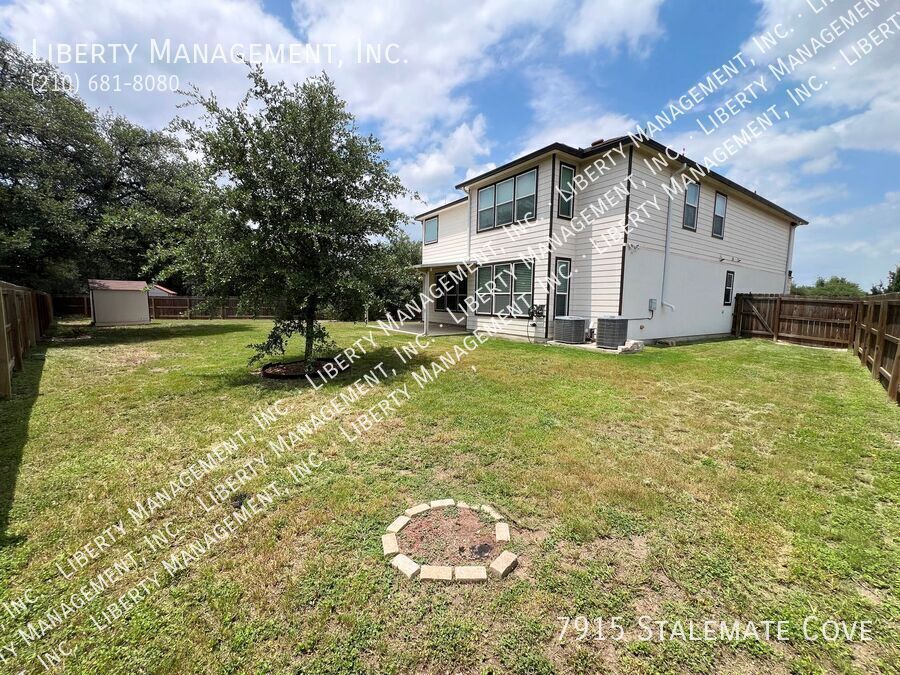 Spacious 5 Bed, 3.5 Bath Home on a 1/4 acre Cul-de-sac lot property image