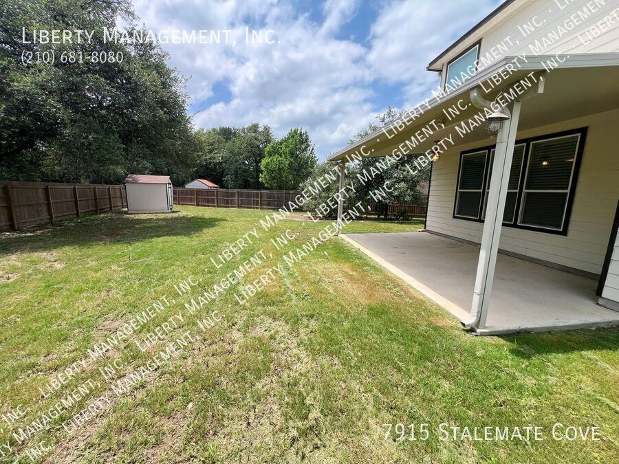 Spacious 5 Bed, 3.5 Bath Home on a 1/4 acre Cul-de-sac lot property image
