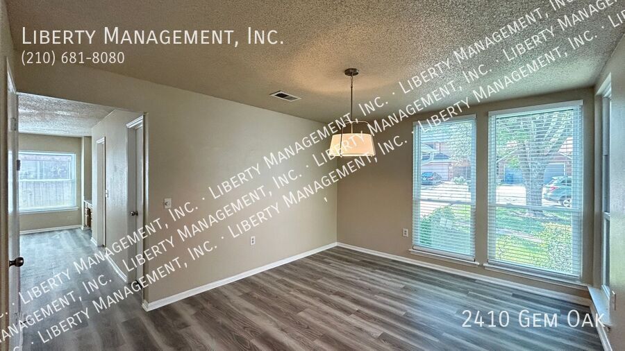 Recently Renovated 4 Bed, 2.5 Bath Home on a Cul-De-Sac property image
