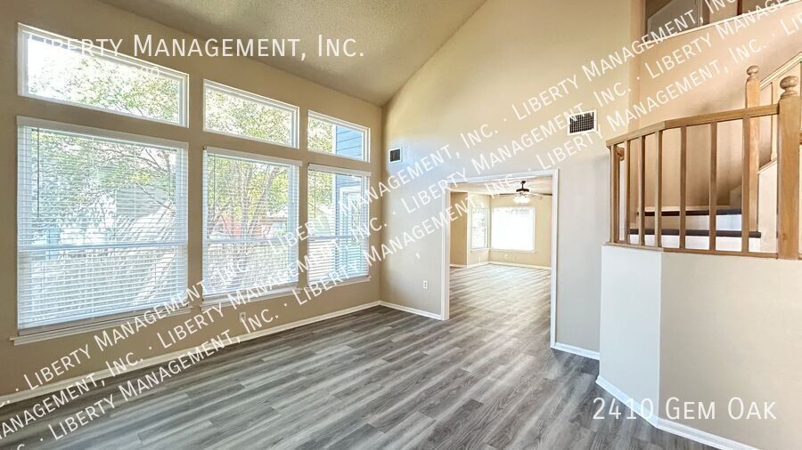 Recently Renovated 4 Bed, 2.5 Bath Home on a Cul-De-Sac property image