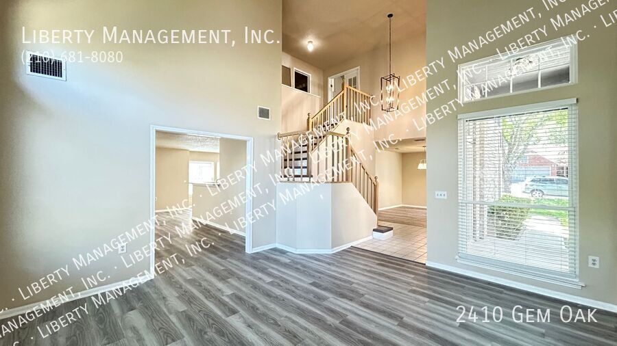 Recently Renovated 4 Bed, 2.5 Bath Home on a Cul-De-Sac property image
