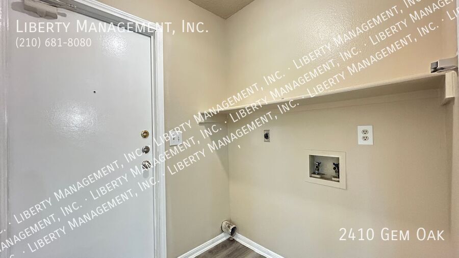 Recently Renovated 4 Bed, 2.5 Bath Home on a Cul-De-Sac property image