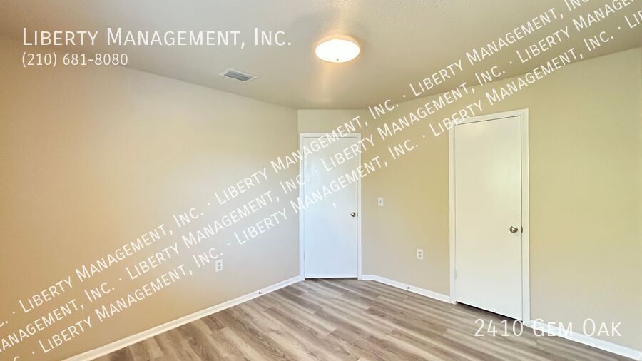 Recently Renovated 4 Bed, 2.5 Bath Home on a Cul-De-Sac property image