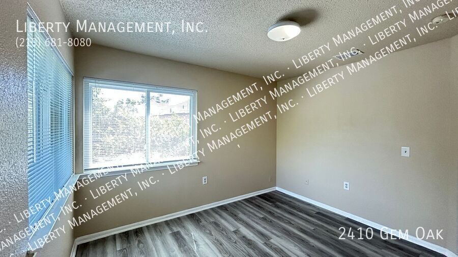 Recently Renovated 4 Bed, 2.5 Bath Home on a Cul-De-Sac property image