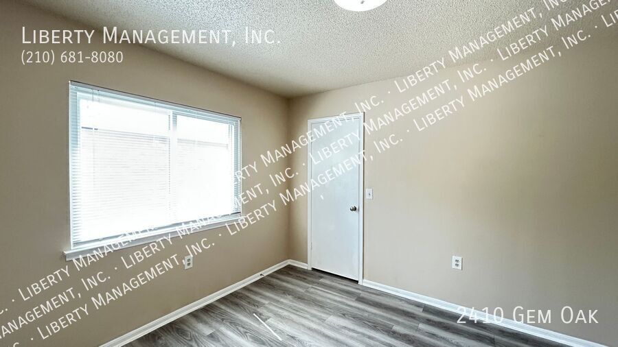 Recently Renovated 4 Bed, 2.5 Bath Home on a Cul-De-Sac property image