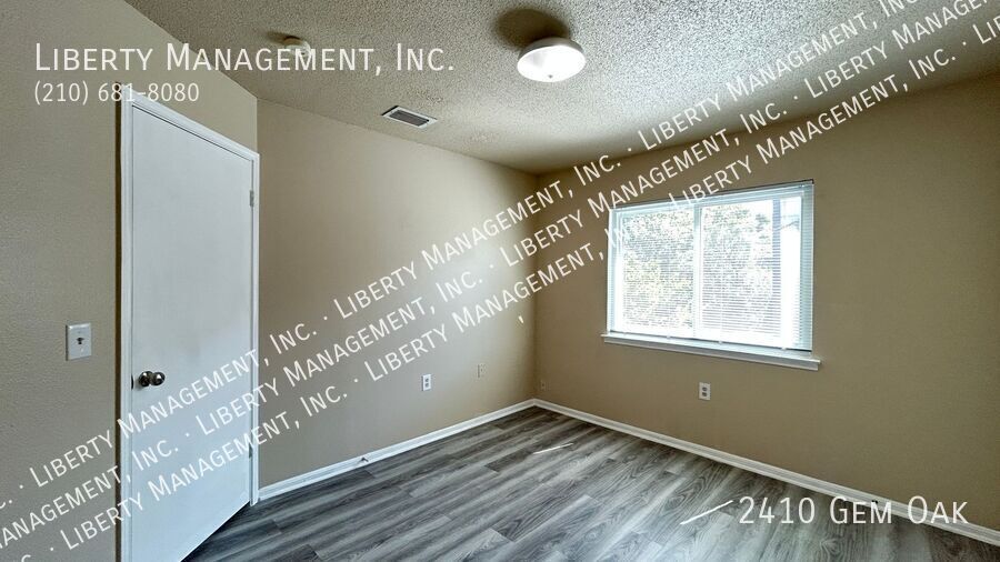 Recently Renovated 4 Bed, 2.5 Bath Home on a Cul-De-Sac property image