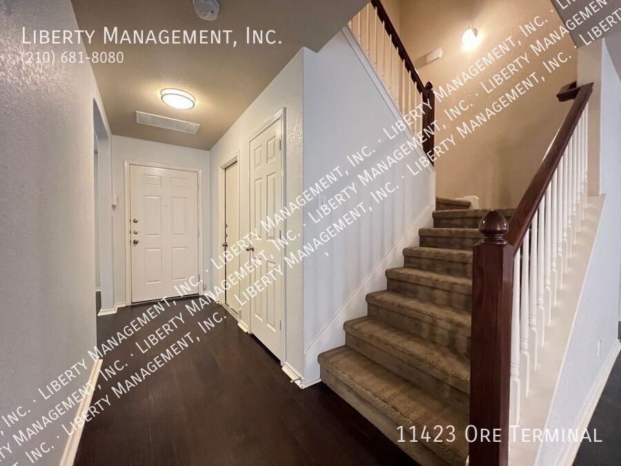 4 Bedroom, 2.5 Bath Home near Lackland AFB property image