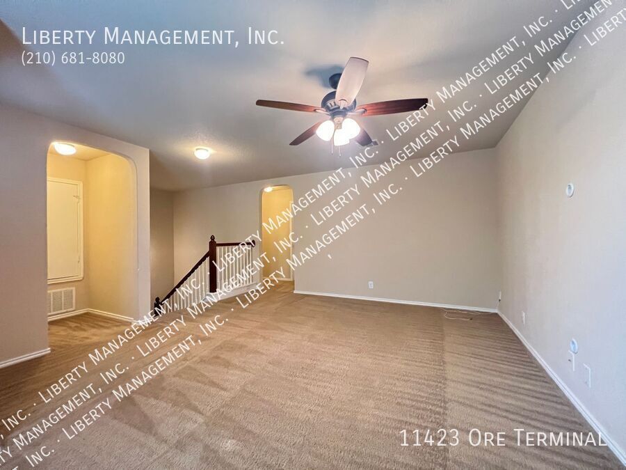 4 Bedroom, 2.5 Bath Home near Lackland AFB property image