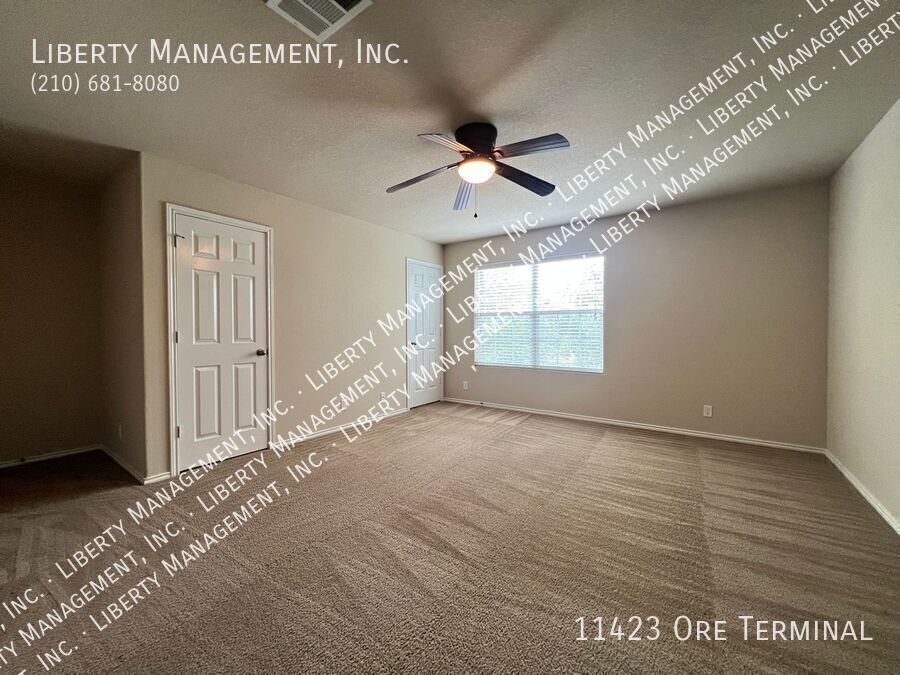 4 Bedroom, 2.5 Bath Home near Lackland AFB property image