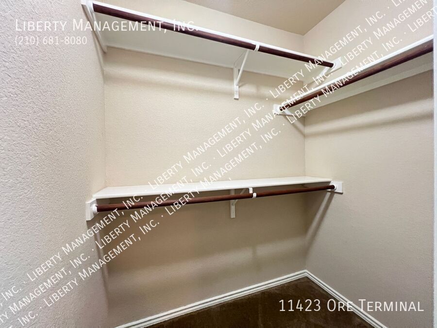 4 Bedroom, 2.5 Bath Home near Lackland AFB property image