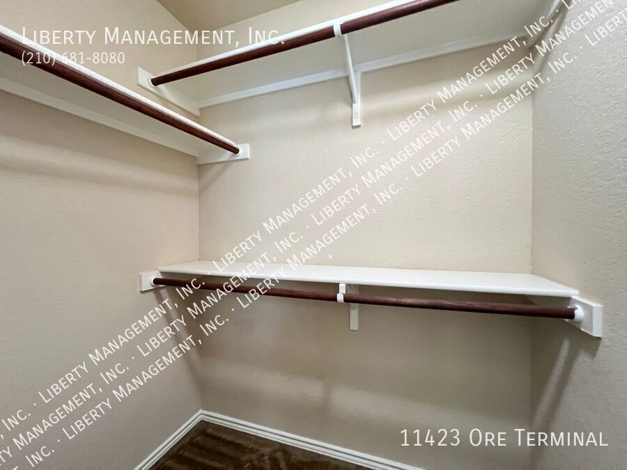 4 Bedroom, 2.5 Bath Home near Lackland AFB property image
