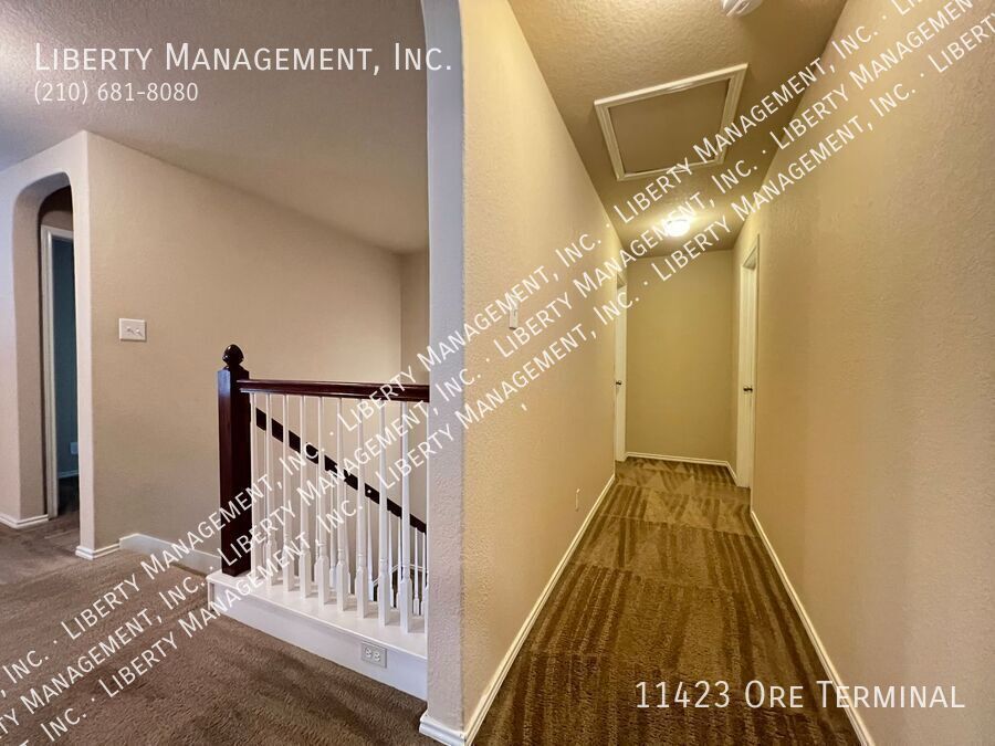4 Bedroom, 2.5 Bath Home near Lackland AFB property image