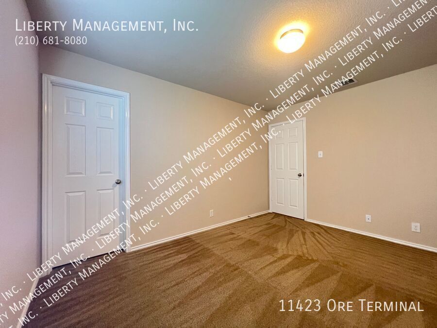 4 Bedroom, 2.5 Bath Home near Lackland AFB property image