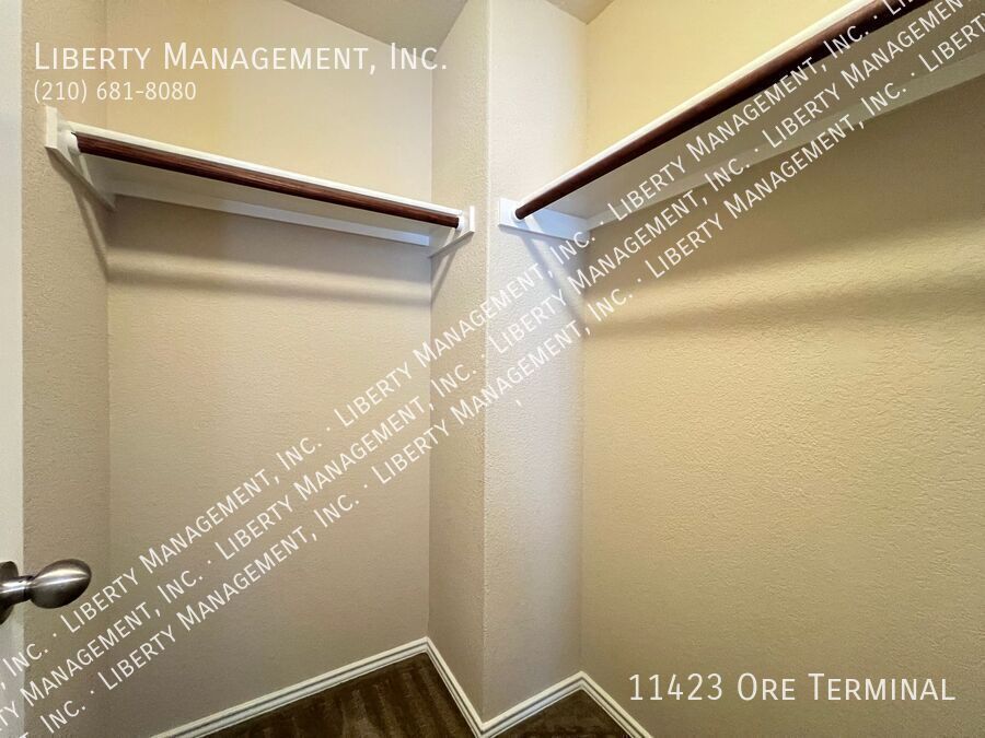 4 Bedroom, 2.5 Bath Home near Lackland AFB property image