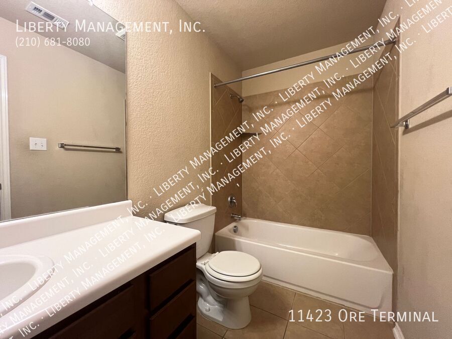 4 Bedroom, 2.5 Bath Home near Lackland AFB property image