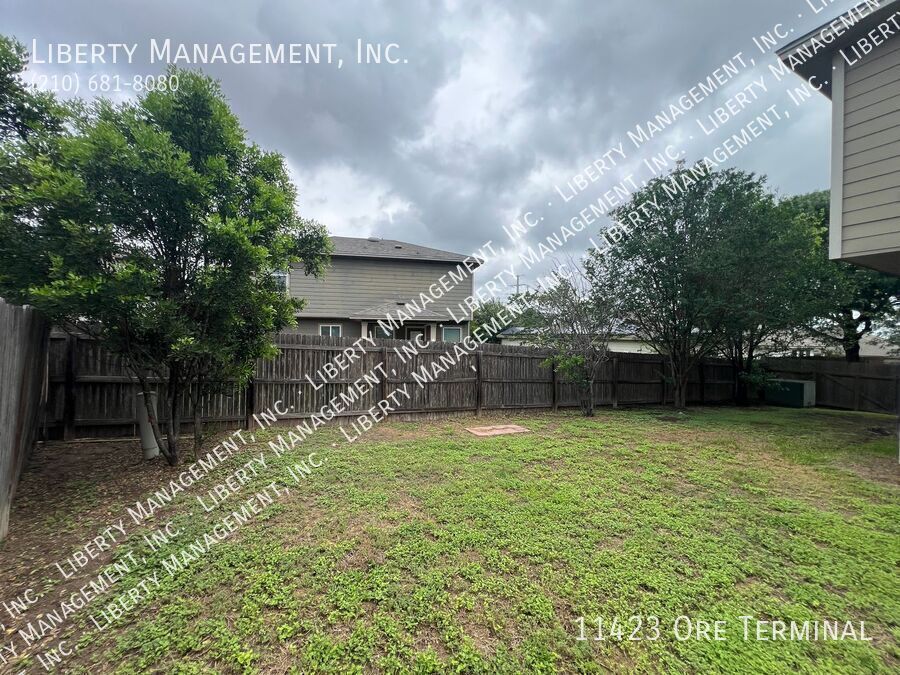 4 Bedroom, 2.5 Bath Home near Lackland AFB property image