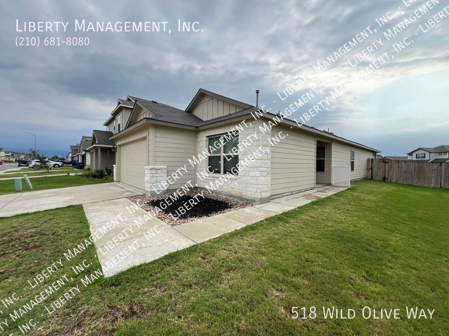 Beautiful 2 Bedroom, 2 Bath, with a Bonus Flex/Study Room property image