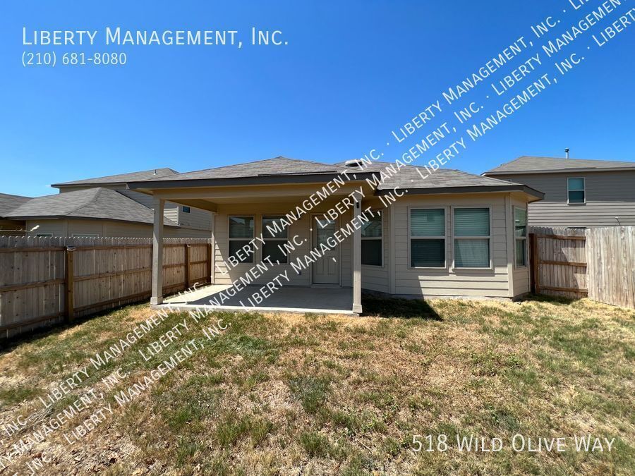 Beautiful 2 Bedroom, 2 Bath, with a Bonus Flex/Study Room property image