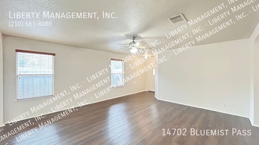3 Bed, 2 Bath Home off of Jones Maltsberger and Thousand Oaks property image