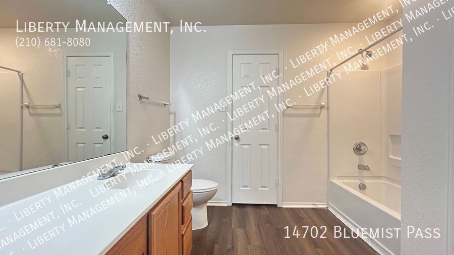 3 Bed, 2 Bath Home off of Jones Maltsberger and Thousand Oaks property image