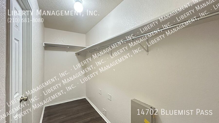 3 Bed, 2 Bath Home off of Jones Maltsberger and Thousand Oaks property image